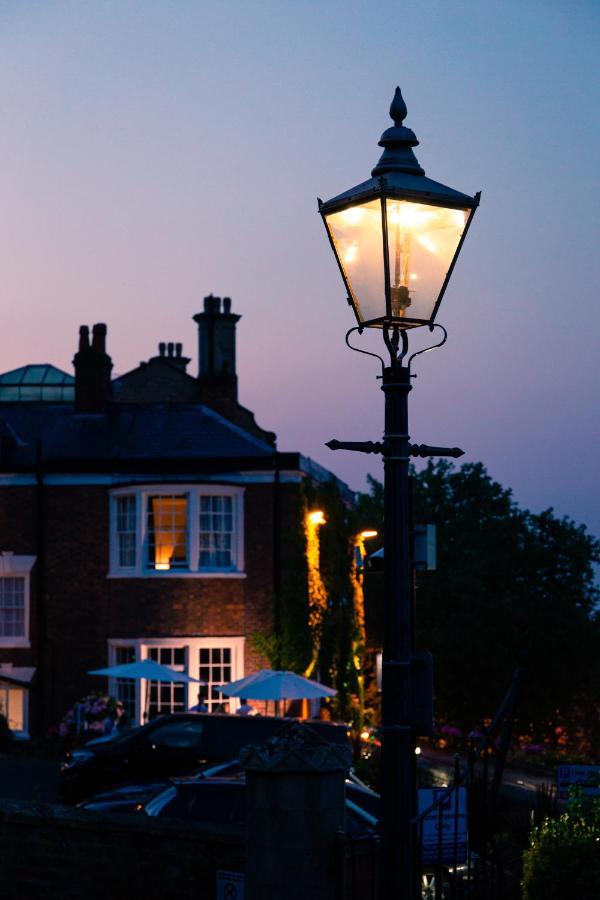 Mount Pleasant Hotel グレート・マルバーン エクステリア 写真